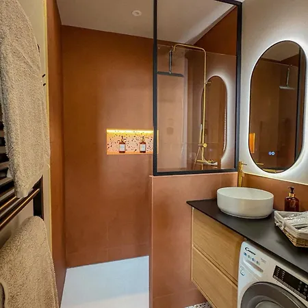 2 Pieces Renove Avec Vue Apartment